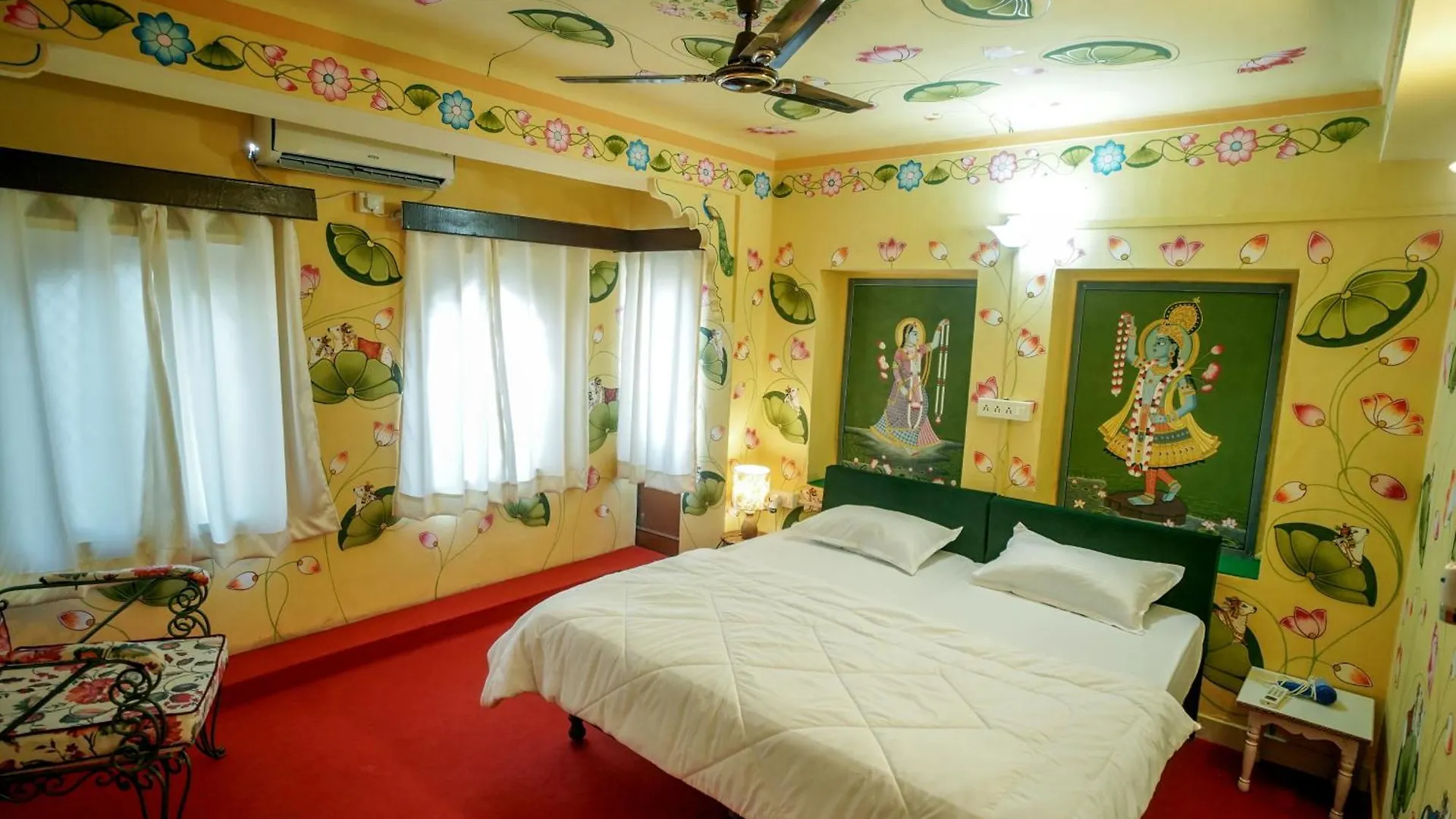 Hotel Island Tower Guest House Udaipur