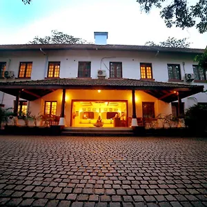 Old Lighthouse Bristow , 3* Kochi