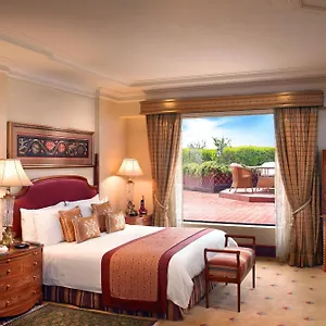 https://itc-maurya.hotelsdelhi.org