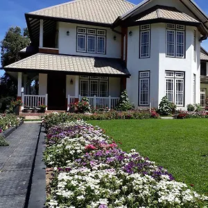 The Hill Town Bed and breakfast Nuwara Eliya